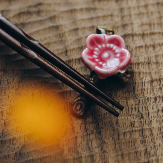 Creative Cute Chopstick Rest Chopsticks Dragging Cartoon