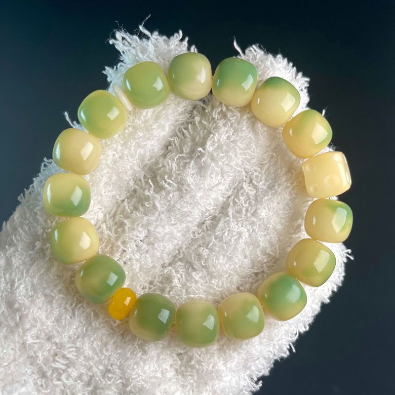 Women's Fashion Simple Pure Natural Small Lime Bodhi Root Bracelet