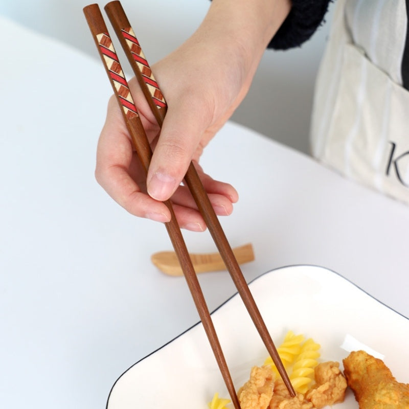 Send Wooden Chopsticks Pointed Anti-mildew Non-slip Meal